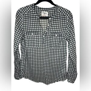 Anthropologie Holding Horses Popover Button Down Shirt Size 4 Black and White